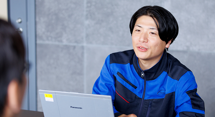 #Q2　現在の仕事とミッションは？　設備や機器を深く理解し、必要な対応を一貫して担う