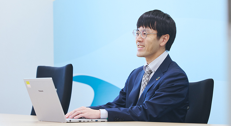#Q1　テスグループを志望した理由は？　人を大切にする姿勢が強く印象に残っていた