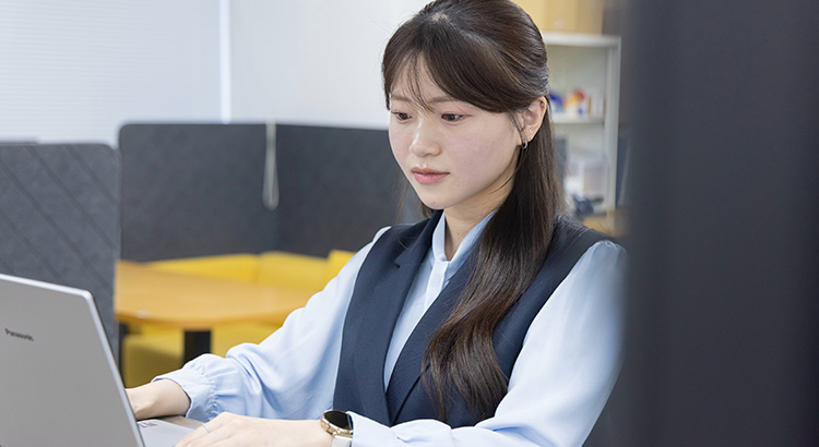#Q2　現在の仕事とミッションは？　広報・IRと予算管理の兼務で会社の数字を一貫して扱う